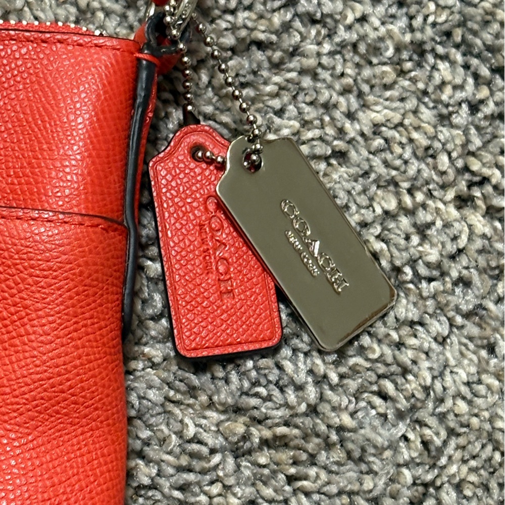 Coach Crossbody Purse women’s Orange Messenger bag Crossgrain Leather 9 X 8 - Picture 8 of 9